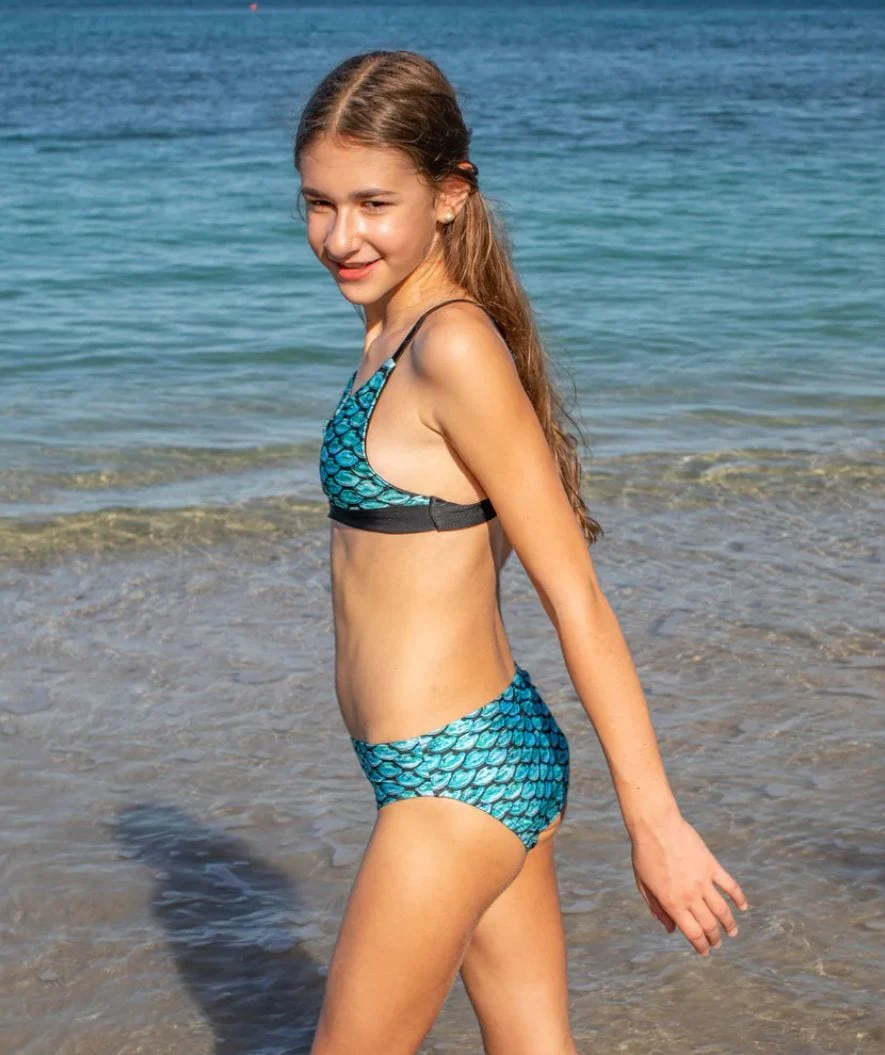 Fin Fun mermaid bikini top for girls without flosses - Tidal Teal (Light blue) - Image 5