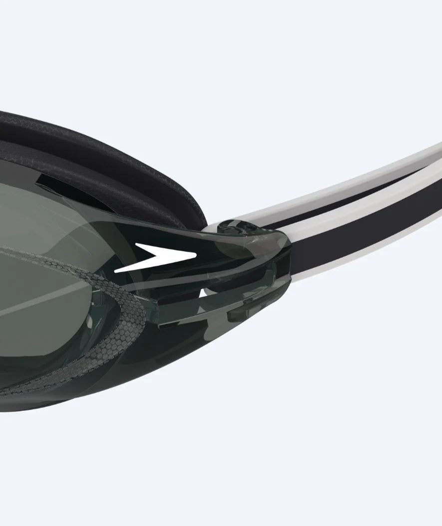 Speedo Elite swimming goggles - Vanquisher 3.0 - Black (Smoke lens) - Image 4