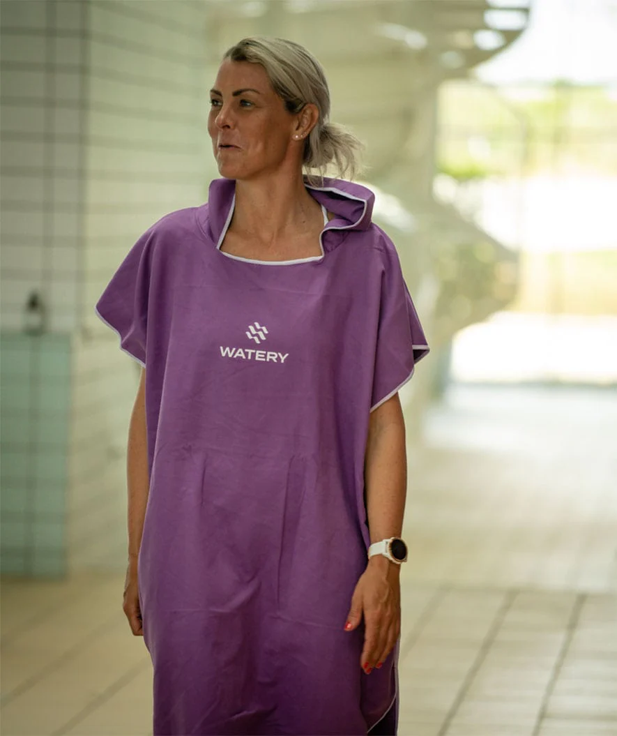 Watery bathing poncho for adults - Microfiber - Purple - Image 9