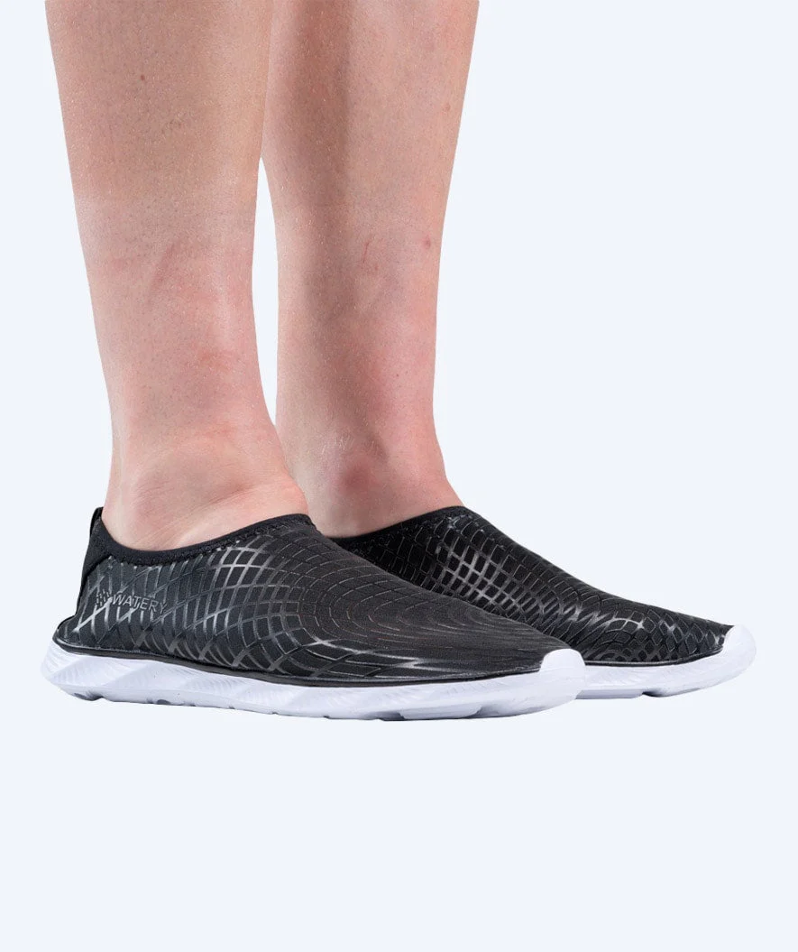 Watery water shoes for adults - Kawaii - Black - Image 11