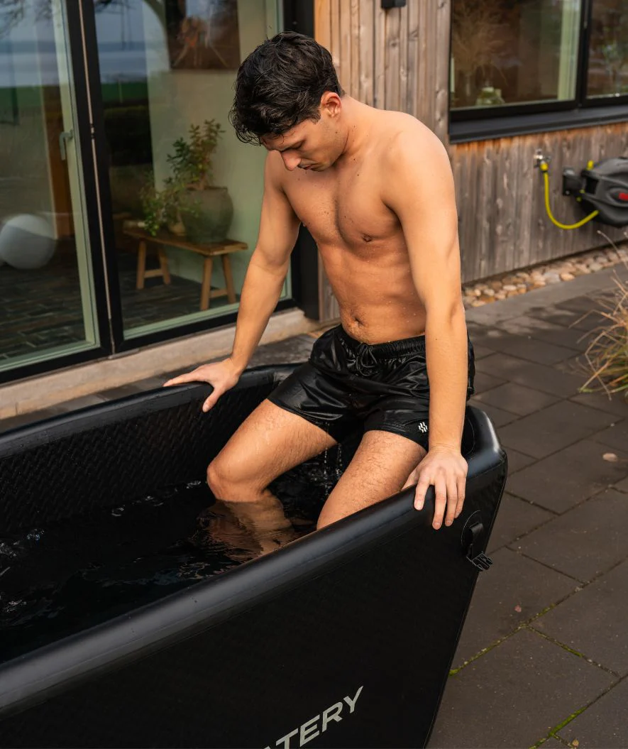Watery inflatable cold plunge - Ace - Black - Image 8