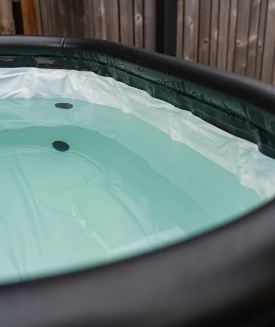 Watery inflatable cold plunge - Hero Max - Black - Image 12