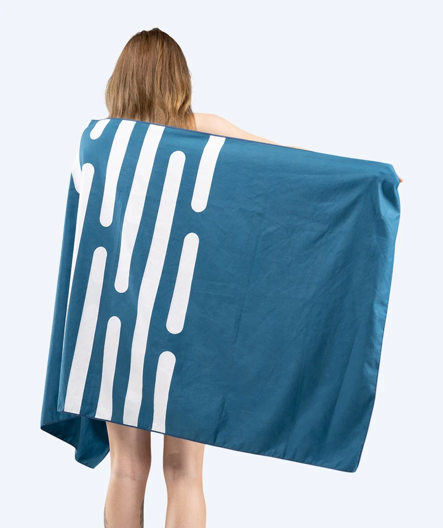 Watery microfiber towel (160 x 80 cm) - Eco Nebraska - Blue - Image 15