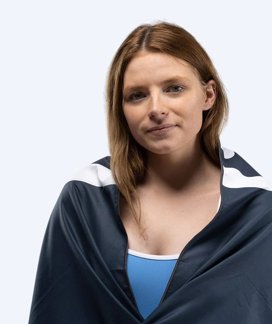 Watery microfiber towel (160 x 80 cm) - Eco Nebraska - Dark blue - Image 15