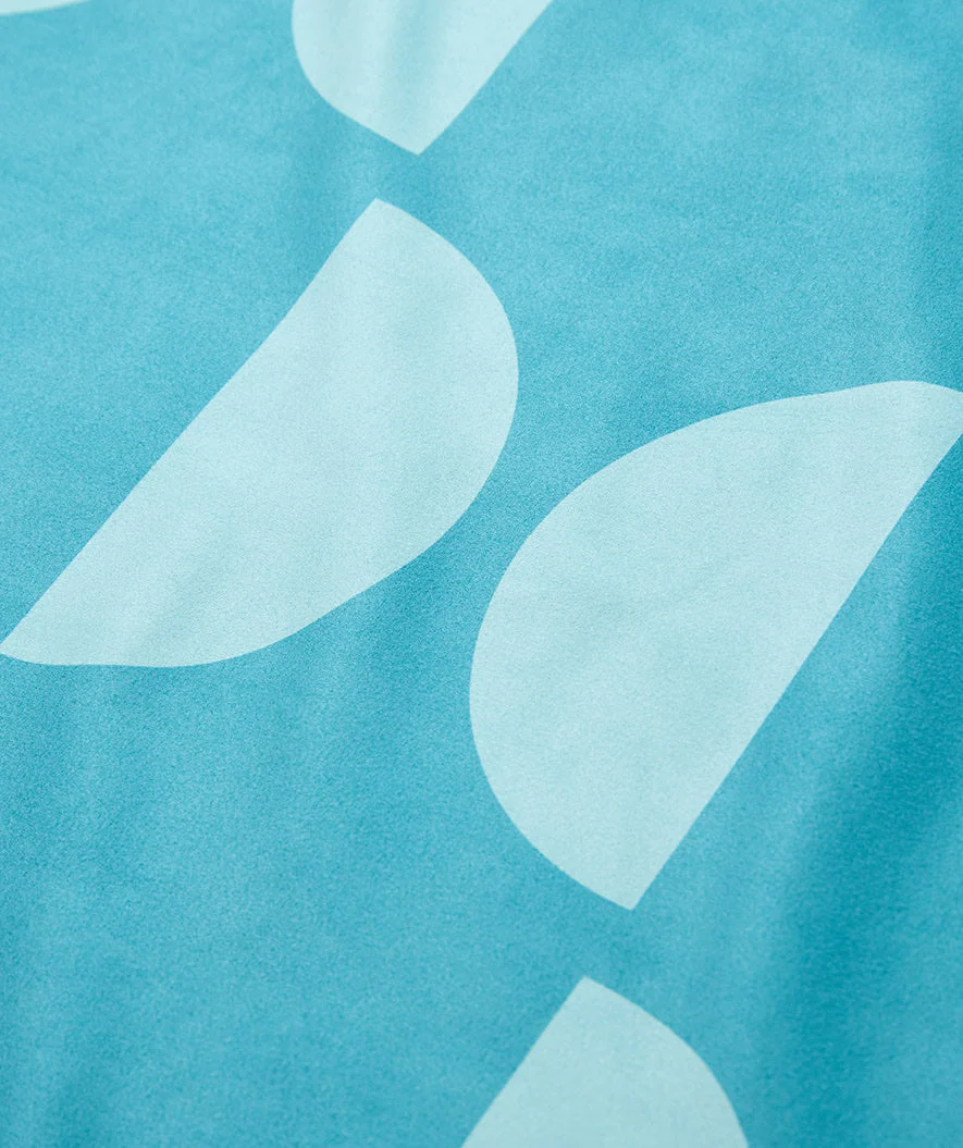Watery microfiber towel (175 x 110 cm) - Rafferty - Ocean Blue - Image 7