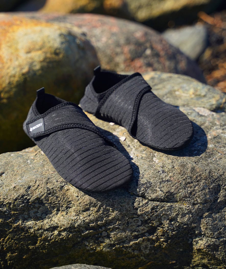 Watery neoprene water shoes for adults - Poseidon - Black - Image 7