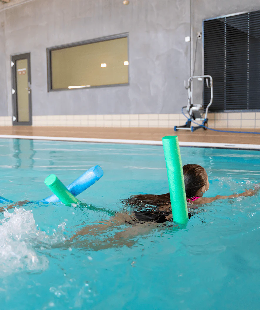 Watery pool noodle - Loch - Green - Image 5