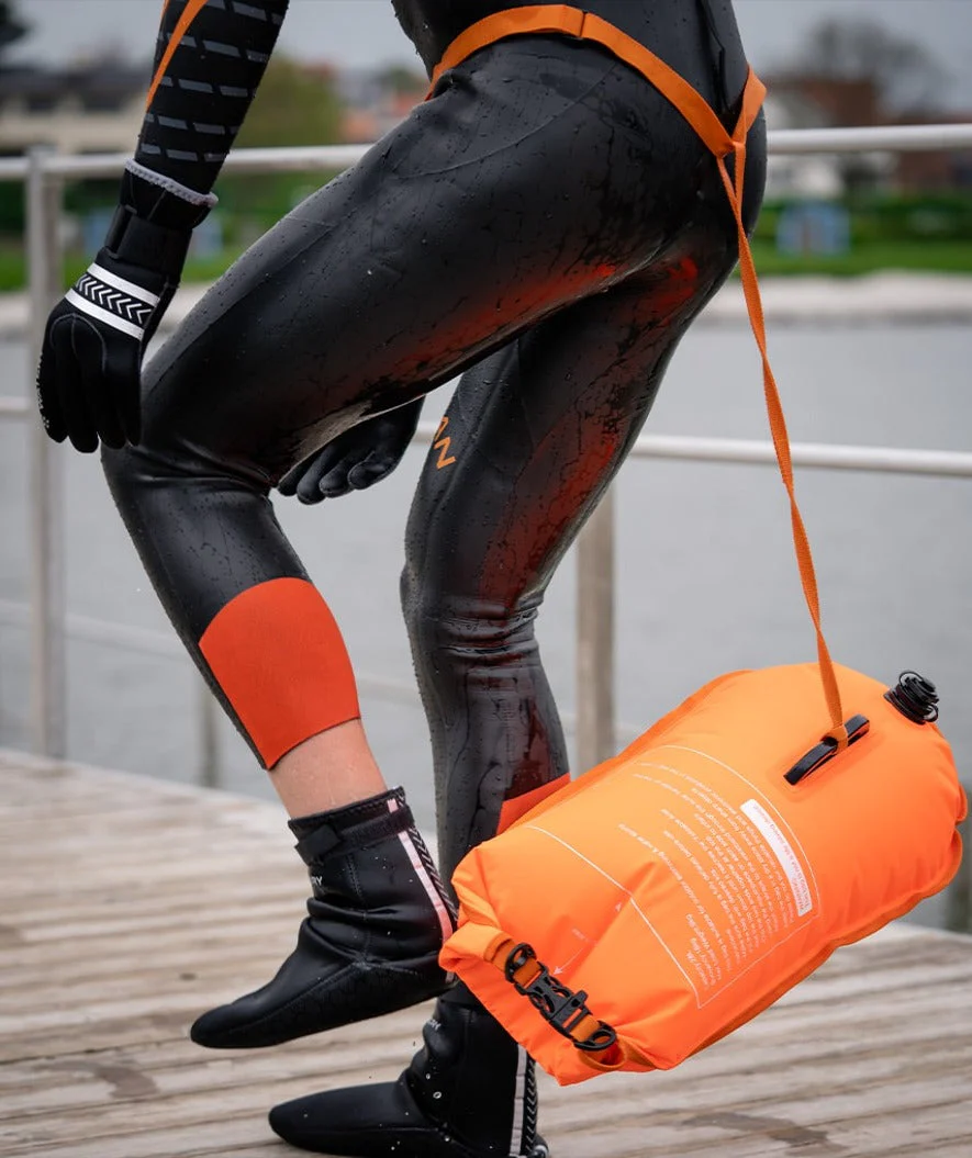 Watery sea bag - Swim Buoy & Dry Bag 28L - Orange - Image 5