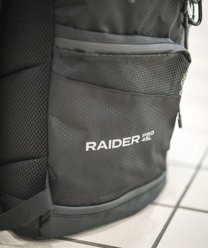 Watery swim bag - Raider Pro 45L - Black - Image 17