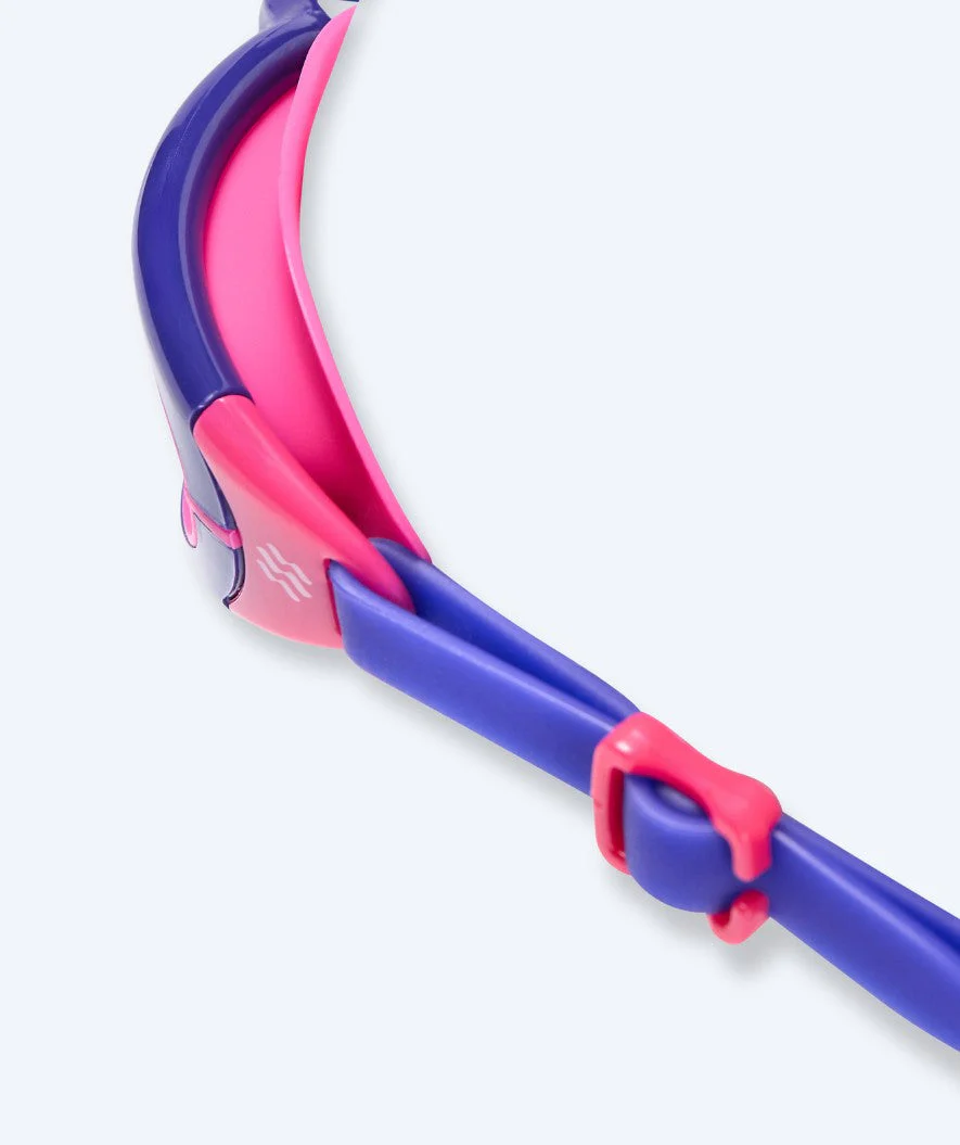 Watery swimming goggles for kids - Wade Active - Purple/pink (Blue lens) - Image 4
