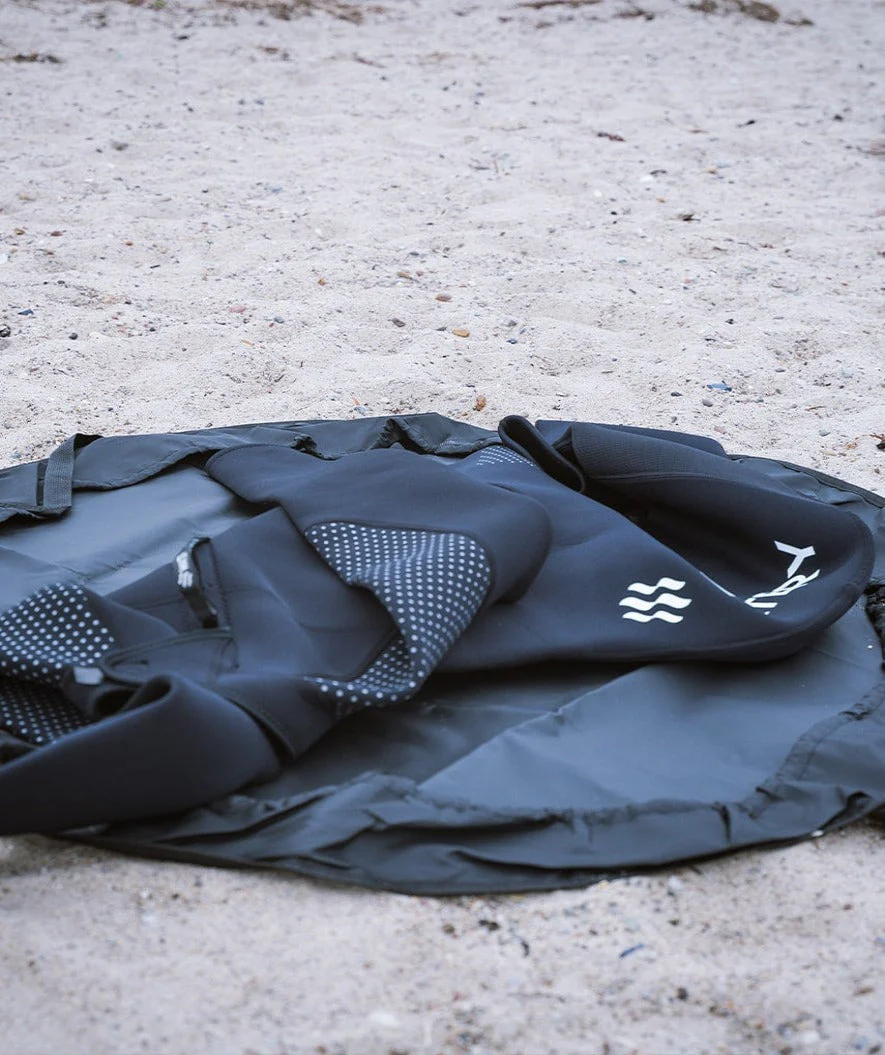 Watery wetsuit changing mat - Oxford - Black - Image 12